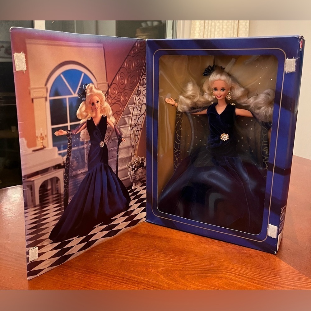 1995 Sapphire Dreams Barbie NIB